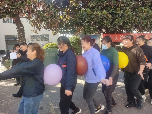 金達(dá)煤礦舉辦慶“三八”婦女節(jié)趣味活動(dòng)會